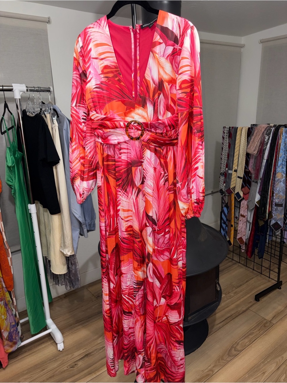Boston Proper Tropical Palm Print Maxi Dress Tortoise O-Ring V-Neck Pink M
